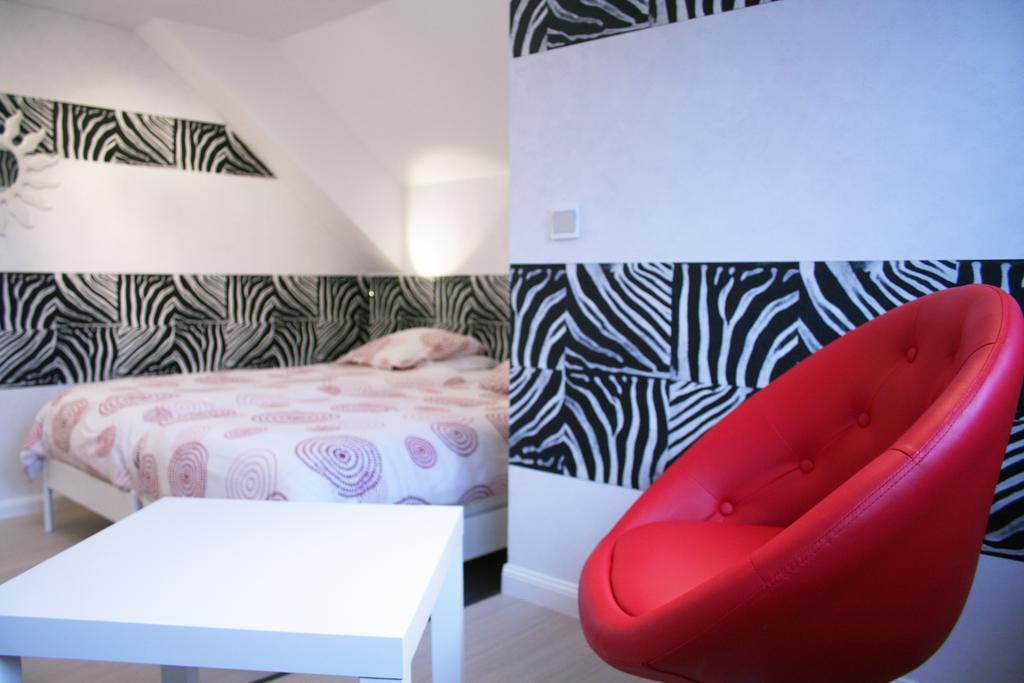 B&B La Source Fleurie โพรฟงเดอวีลล์ ห้อง รูปภาพ