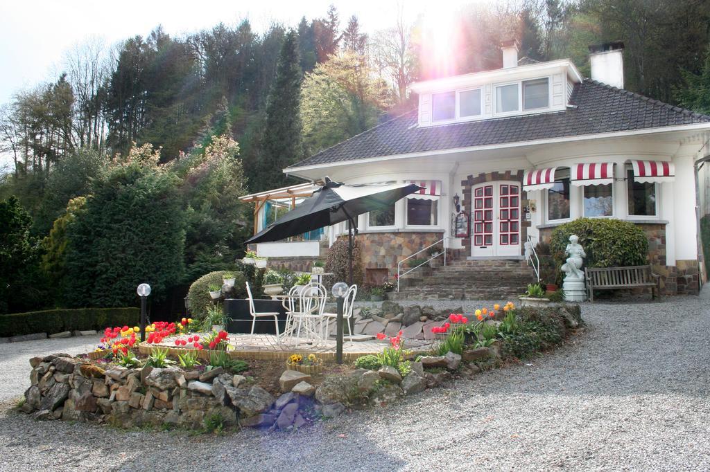 B&B La Source Fleurie โพรฟงเดอวีลล์ ภายนอก รูปภาพ