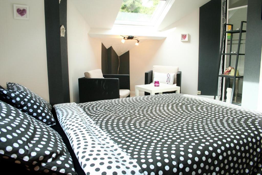 B&B La Source Fleurie โพรฟงเดอวีลล์ ห้อง รูปภาพ